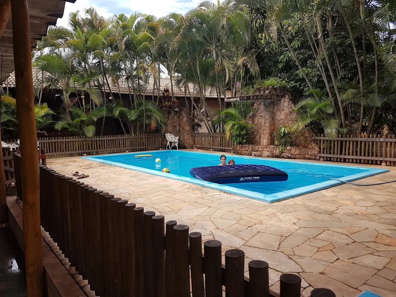 Piscina do Oasis Espaço em uso